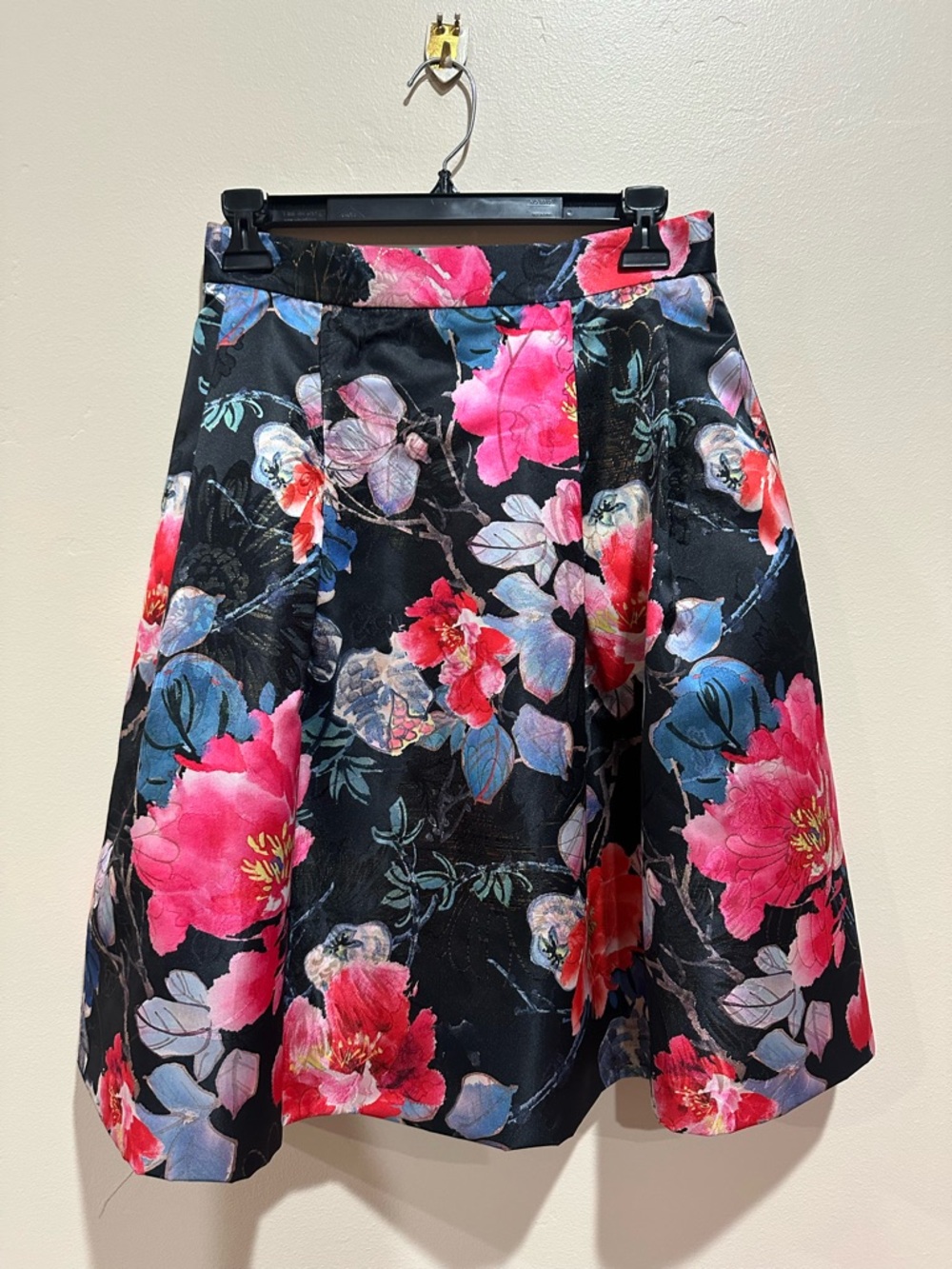 ANTONIO MELANI Black Skirt with Pink Floral Print